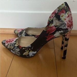 BRAND NEW Jessica Simpson Floral Print Women's Heels